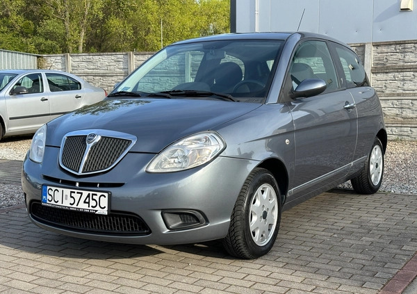 Lancia Ypsilon cena 11900 przebieg: 152300, rok produkcji 2008 z Kalwaria Zebrzydowska małe 232